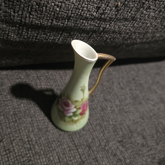 Lefton China | Hand Painted Bud Vase 748 - Picture 2 of 4